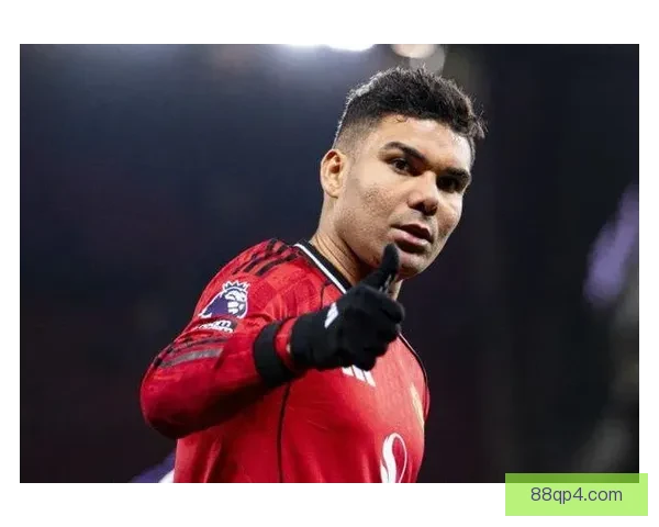 以经纪人爆料卡塞米罗严格保持八十二点五公斤成阿莫林得力助手